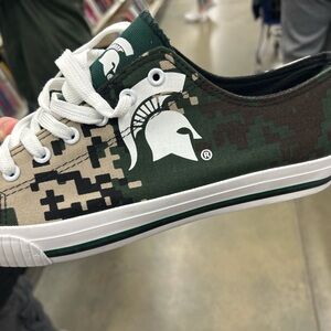 Michigan State Spartans FOCO camo low-top sneakers, men’s size 11
